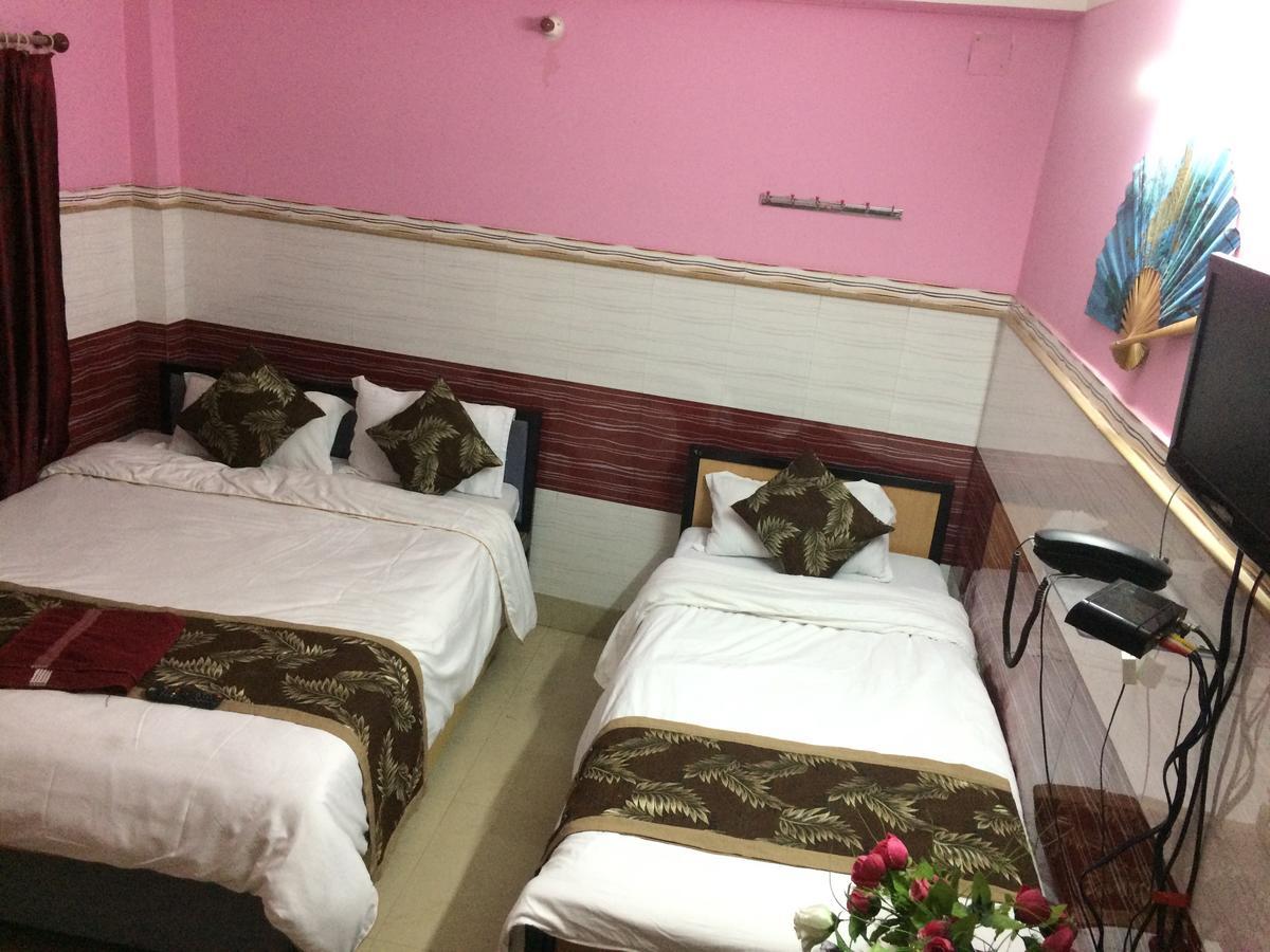 סיליגורי Oyo 16064 Tirupati Lodge מראה חיצוני תמונה