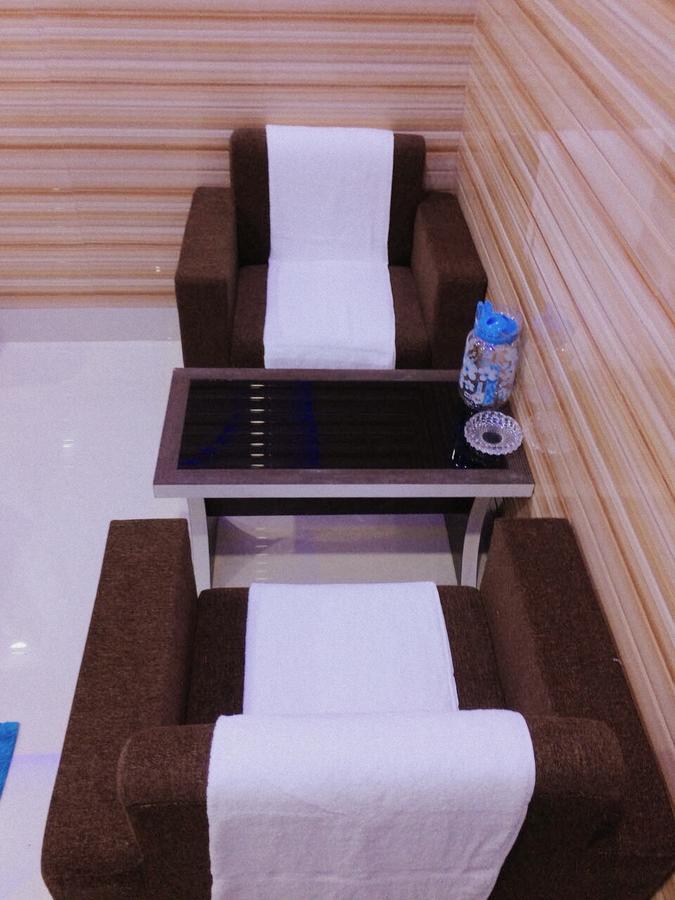סיליגורי Oyo 16064 Tirupati Lodge מראה חיצוני תמונה