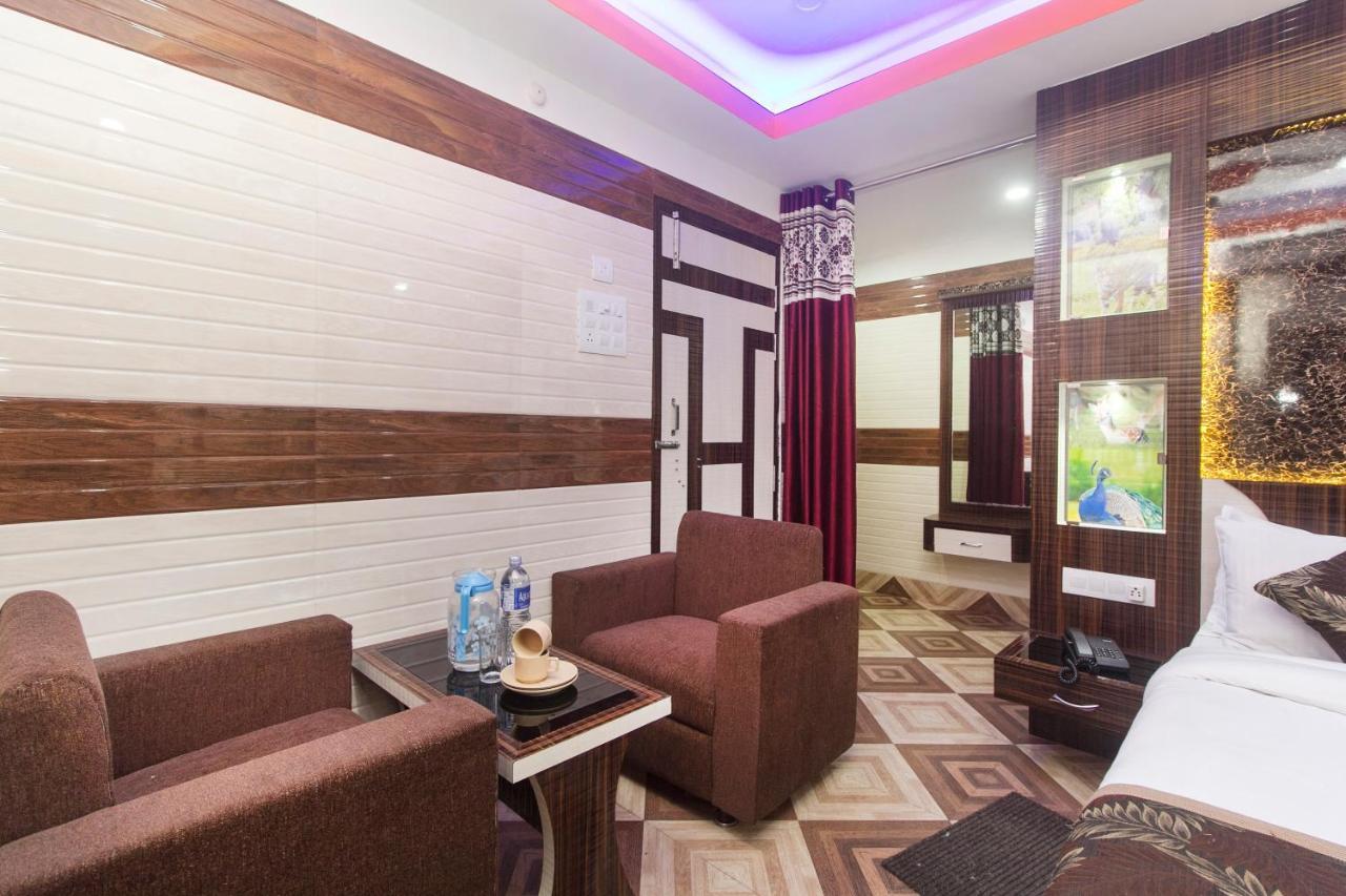 סיליגורי Oyo 16064 Tirupati Lodge מראה חיצוני תמונה